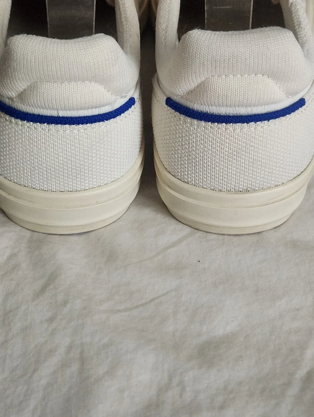 Rothys The RS02 Sneaker Womens Size 7 US Courtside White Perforated Knit Shoes